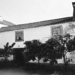 Casa que os pais de D. António compraram, em 1871, e que passou a ser designada por Casa do Sousa.