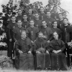 Cernache do Bonjardim, 1891. Cerimónia de despedida de uma leva de missionários.
