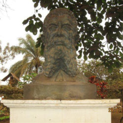 D. António Barroso recordado em Angola.
Monumento em Mbanza Congo.