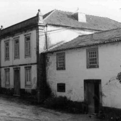 Casa do Sousa (frontaria da casa antiga e da casa do Bispo).