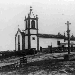 Igreja paroquial de Remelhe, onde D. António foi baptizado, a 9 de Novembro
de 1854, e onde cantou Missa Nova, em 15 de Outubro de 1879.